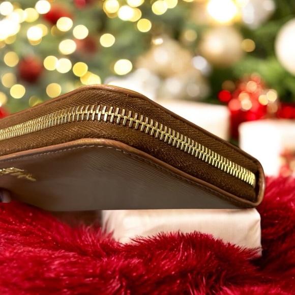 🌟Prada Saffinao Zip Around Wallet🌟 - Picture 4 of 12